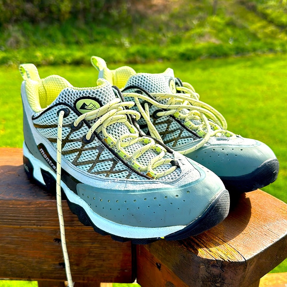 Montrail Gryptonite size 8 hiking shoes